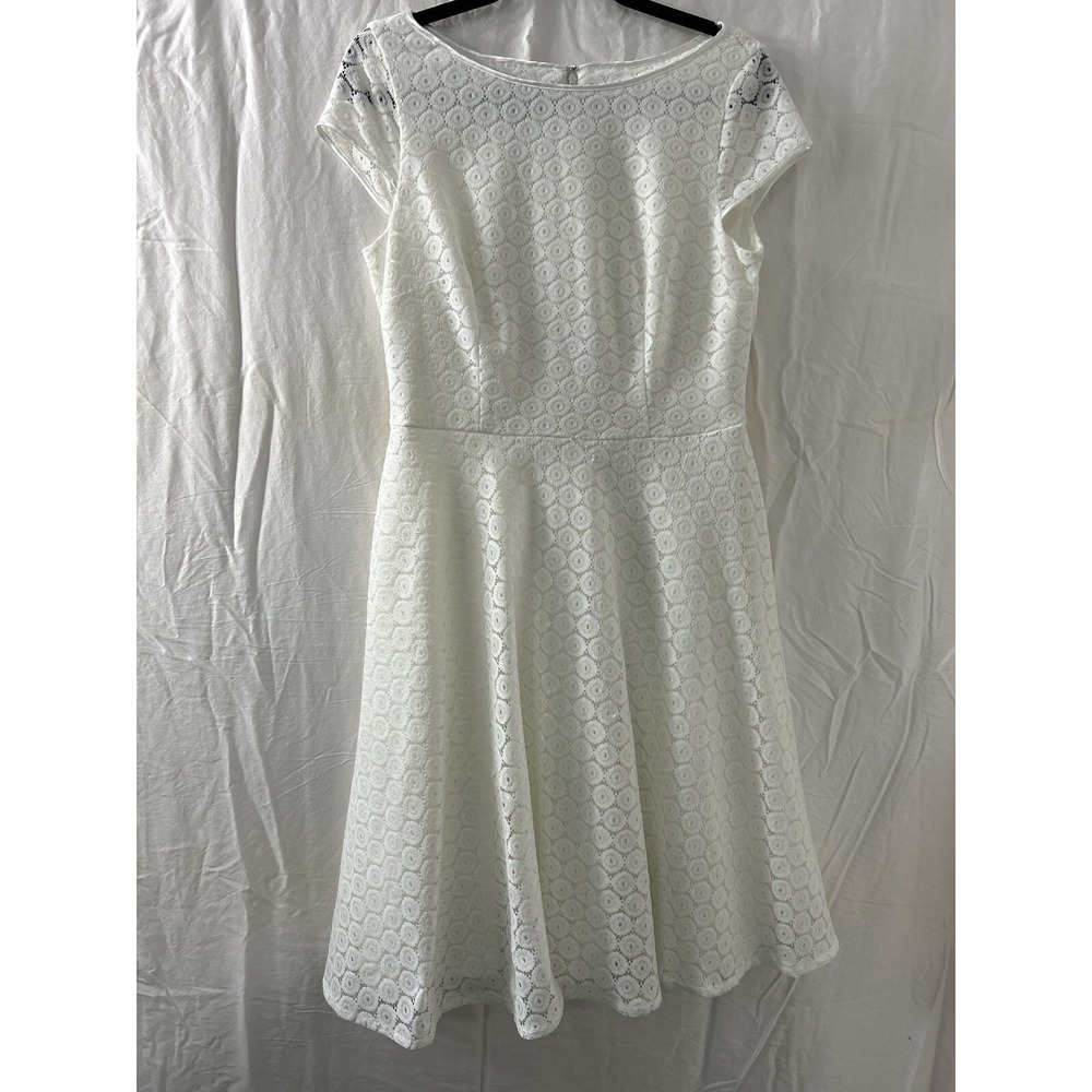 Black Label by Evan-Picone Sleeveless Fit Flare Dress White Size 8 Crochet Lined